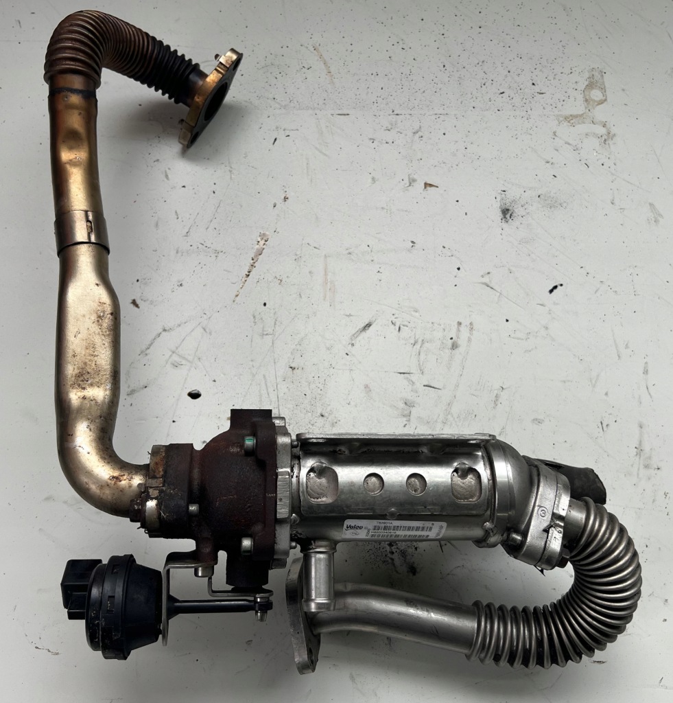 Купити Радіатор вихлопних газів renault espace iv 2.0 dci 8200611709