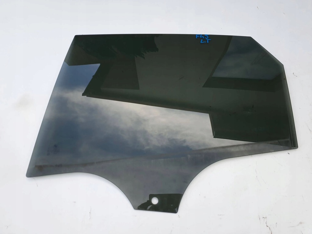 фото №1, Bmw f45 скло лівий задня