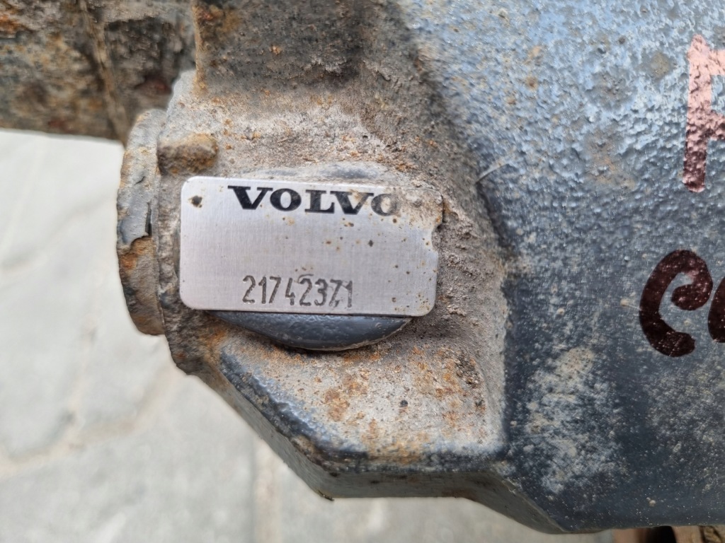 Супорт гальмівний правий лівий перед wabco renault gama d volvo fl ii r17.5 Зі Шроту