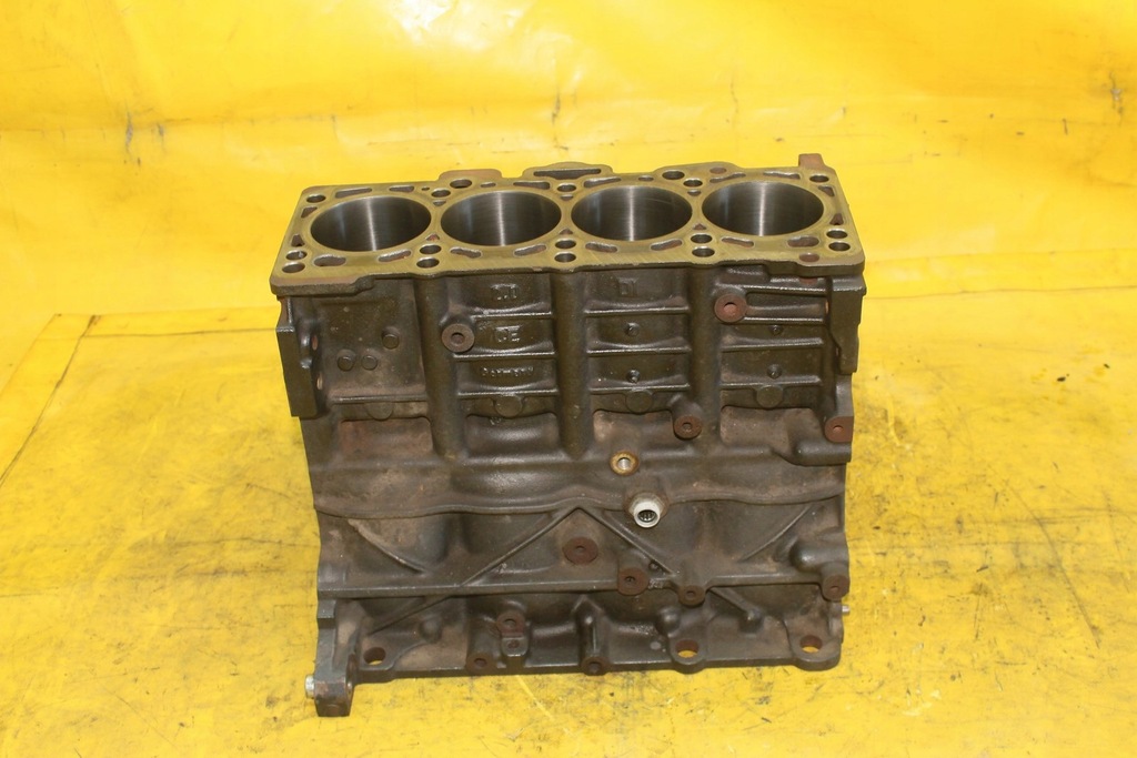 фото №7, Блок двигуна passat b6 bkd 2.0 tdi 16v 038021ce