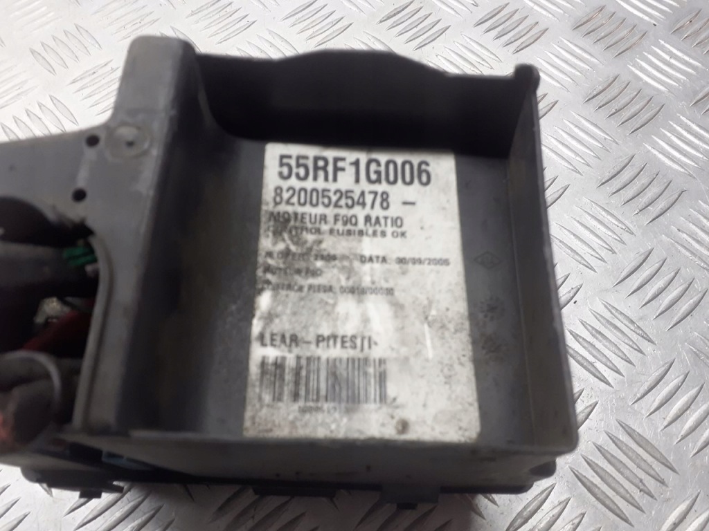 фото №5, Коробка запобіжників renault espace iv 1.9 dci 8200525478