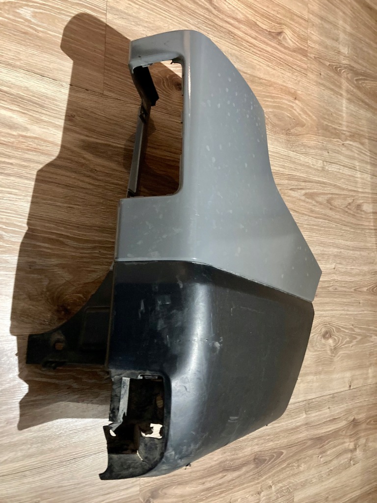 Кутик бампера правий задня renault trafic vivaro Ціна