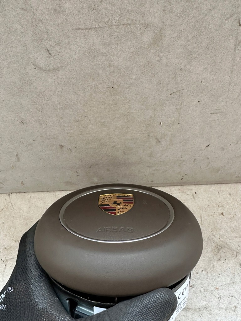 Porsche macan 95b подушка повітряна водія подушка безпеки коричнева 95b880201g в Україні