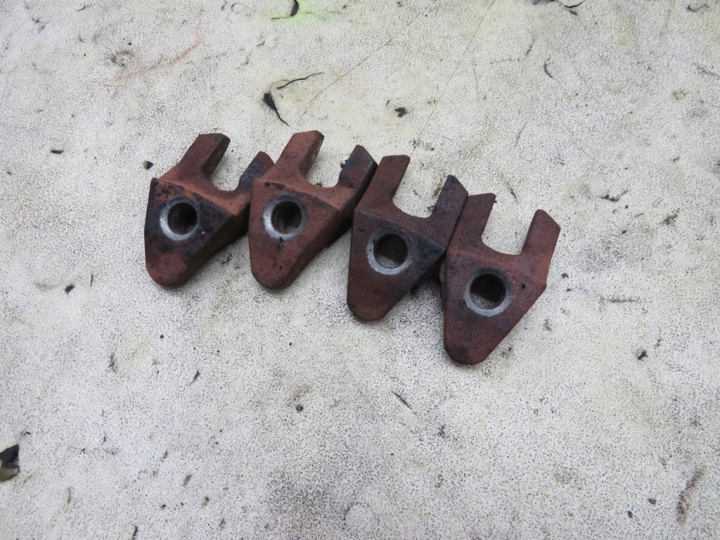 фото №1, Кронштейн впрыска крепление peugeot 2008 1.6 bluehdi