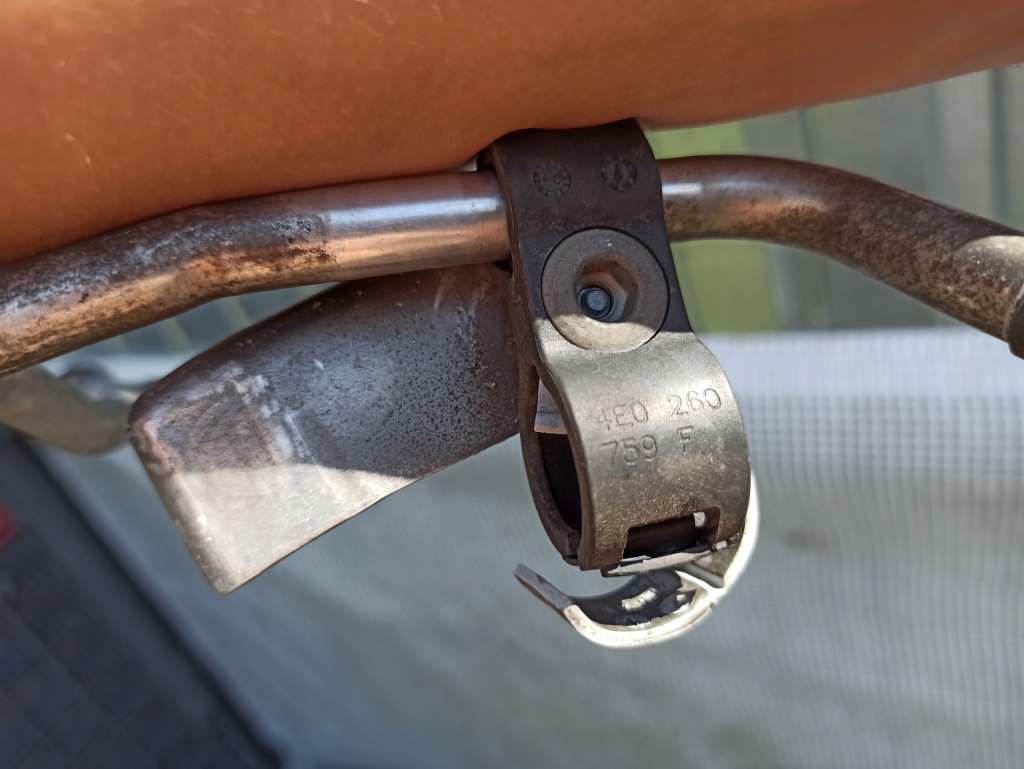 фото №4, Audi a8 d3 6.0 w12 wąż шланг трубка кондиционера