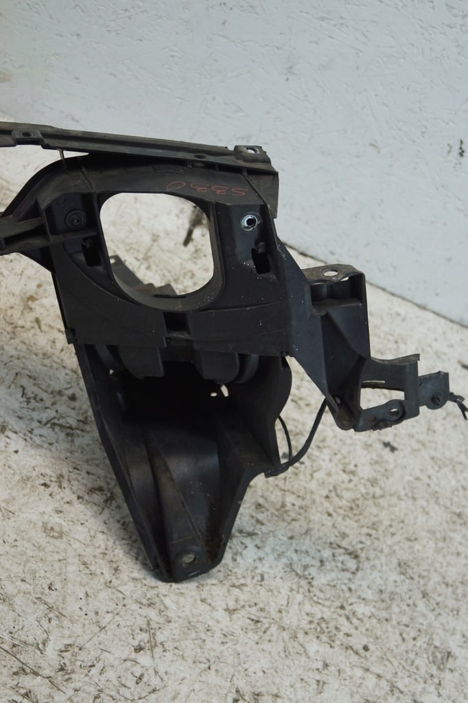 фото №13, Напрямна кронштейн крила ліва bmw x5 e70 7157989