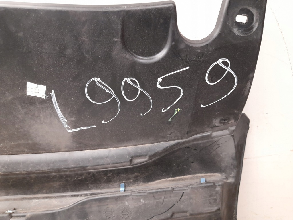 фото №8, Решётка радиатора dacia sandero ii 2014 623107634r