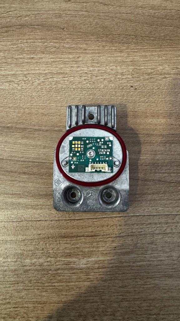 фото №1, Mercedes c w205 lift модуль led поворотник usa drl правая сторона правый 5pin оригинальный номер