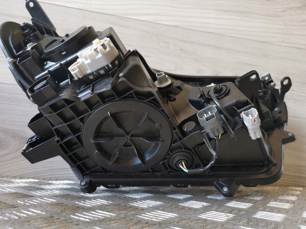 фото №10, Toyota rav4 iv lift led лампы перед передние полный левая правая europa