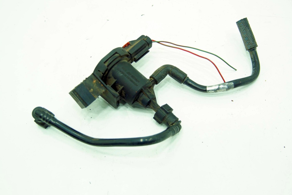 фото №1, Клапан вакуумa оригинальный номер - mercedes w221 lift 12r