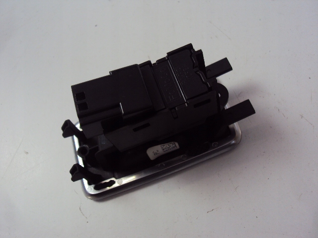 фото №4, Панель скло правий перед range rover vogue 2013-