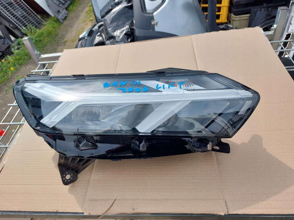 фото №1, Лампа передняя правая dacia sandero iii jogger 21- led