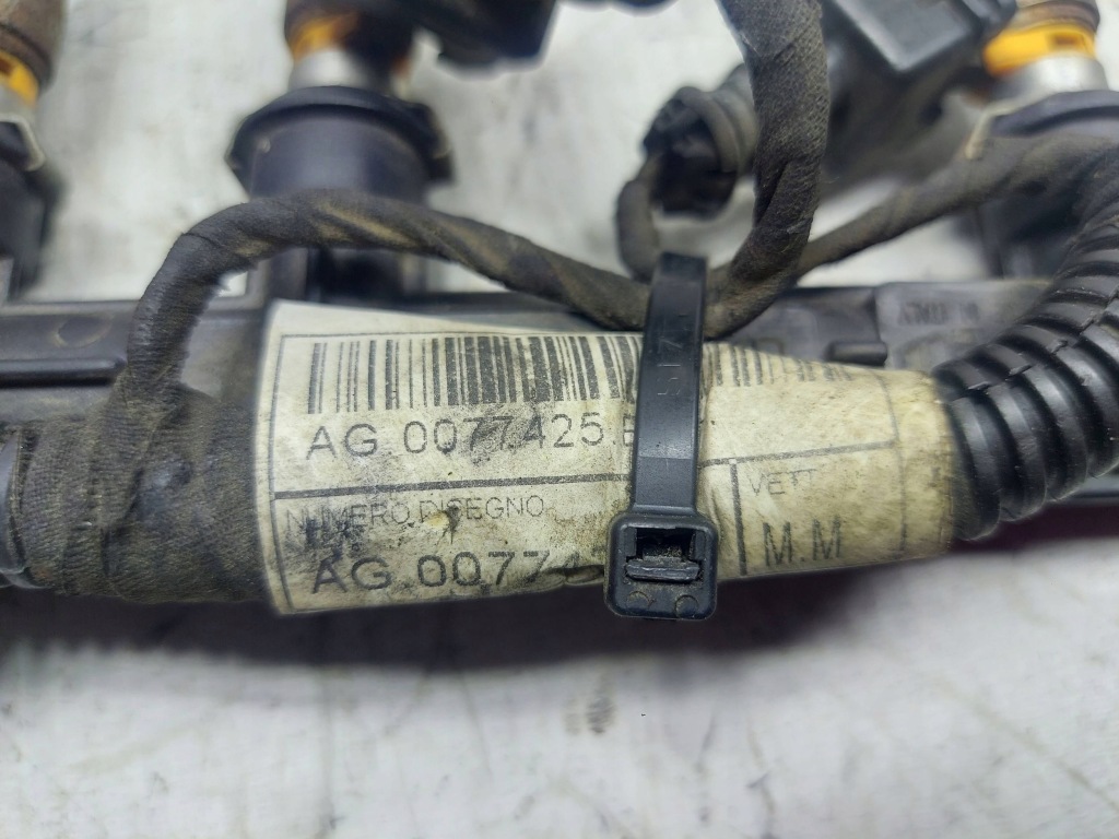 Молдинг упорскування форсунка ag0077425b fiat punto 1.2 Київ