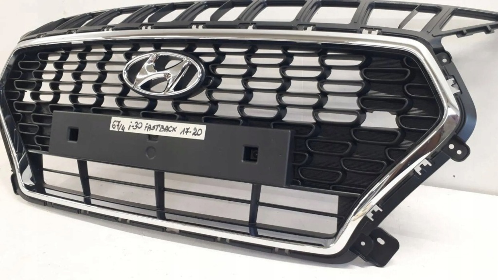 фото №3, Hyundai i30 fastback 2017-2020 решётка радиатора перед