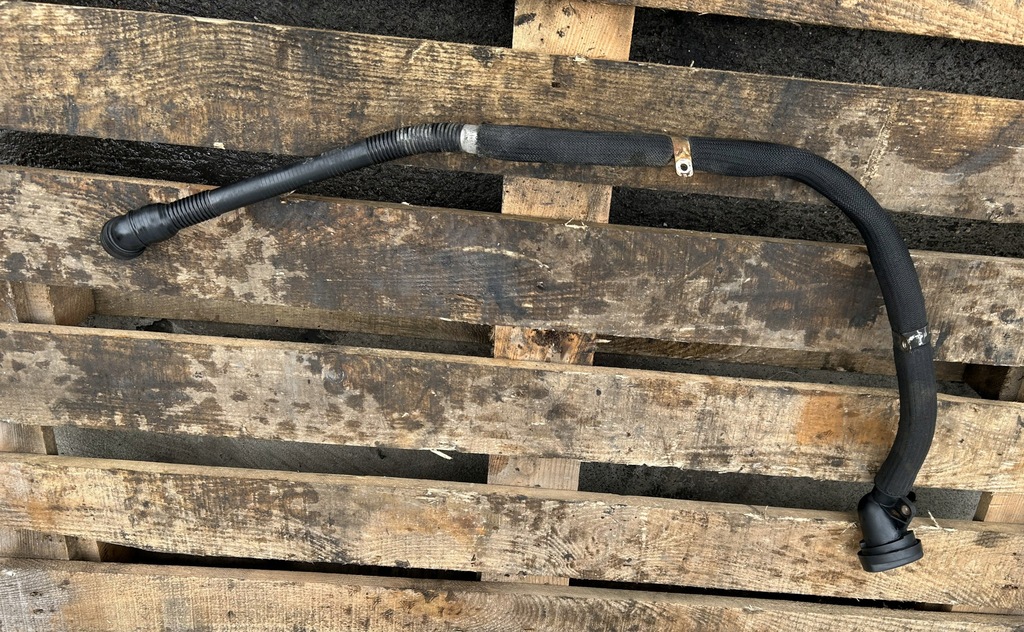 фото №1, Mercedes actros mp 4 заливна горловина оливи a9605202006 a9605204906