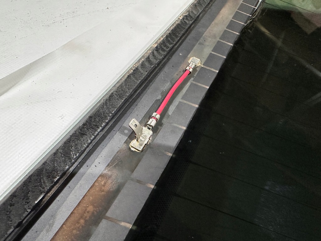 фото №13, Скло задня задня lincoln continental 2017+