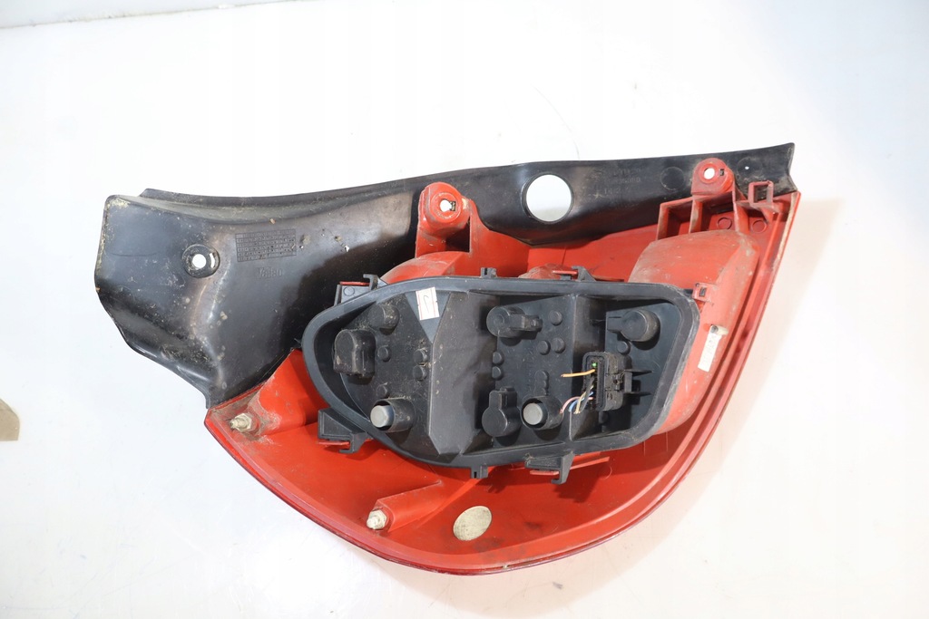 фото №3, Лампа права задня renault clio iii hb