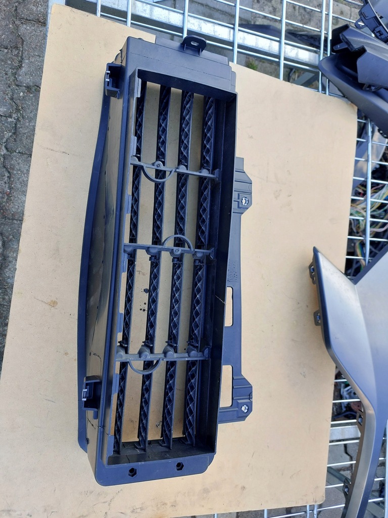 фото №3, Жалюзи шторка воздуха renauult clio iv captur i