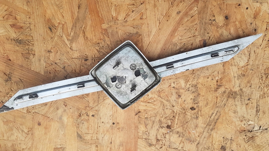 фото №2, Молдинг бампера решётка радиатора перед volvo s60