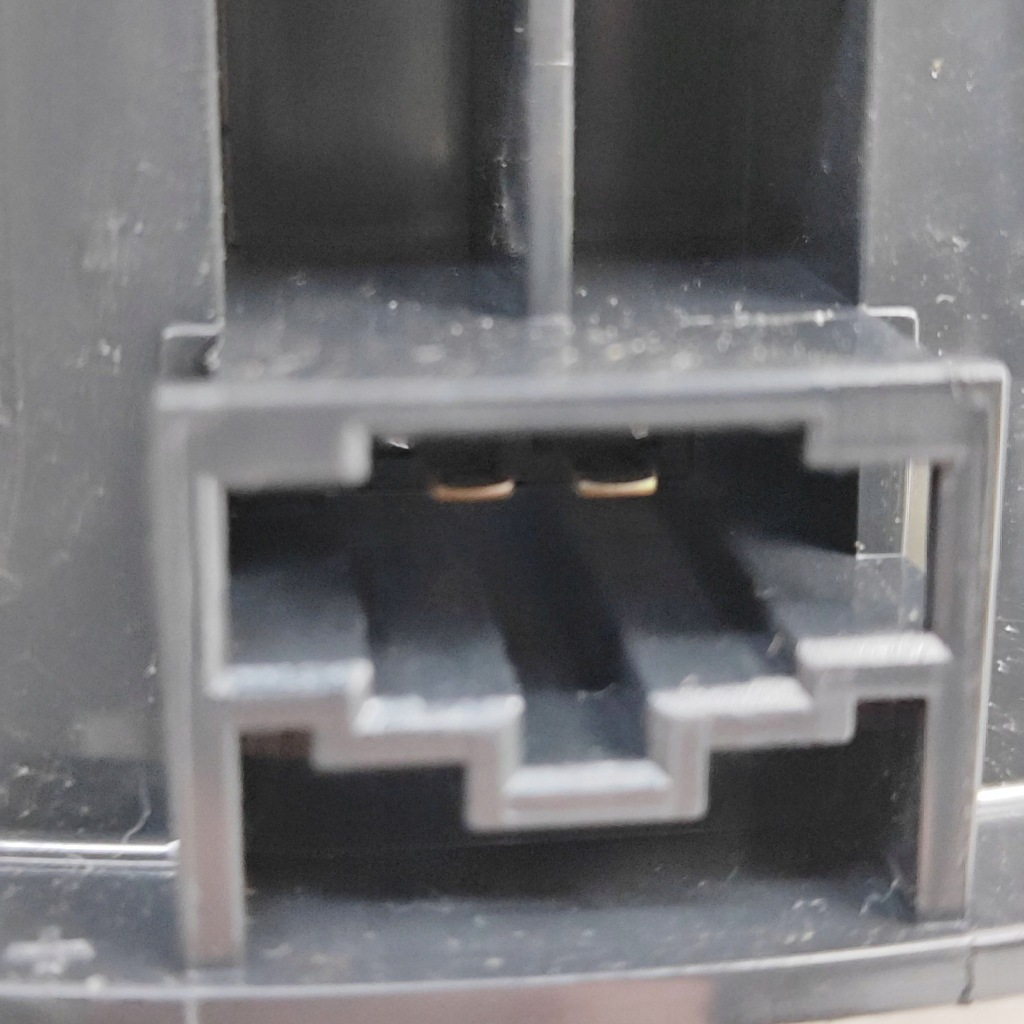 Audi e-tron 2023 динамик дверь задних Недорого