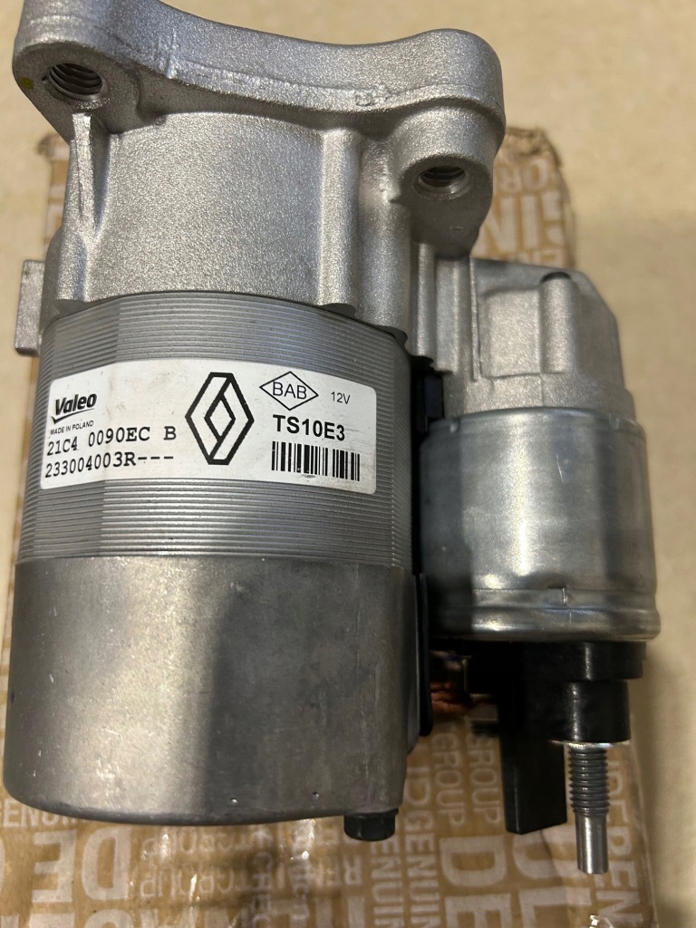 Купити Стартер renault оригінальний номер 233004003r 1.6 16v