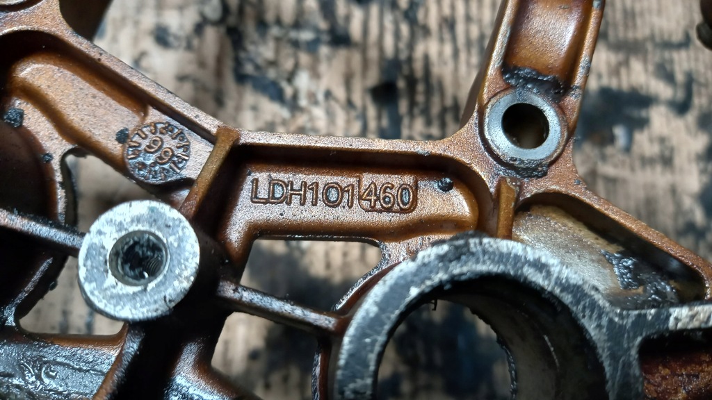 фото №4, Кришка клапанів rover 75 2.5b 99r