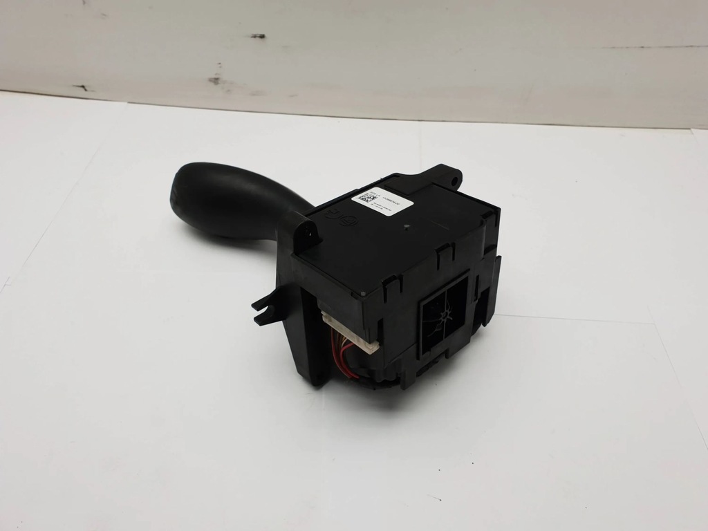 фото №9, Bmw 2 f46 2020 домкрат переключения передач / верхний