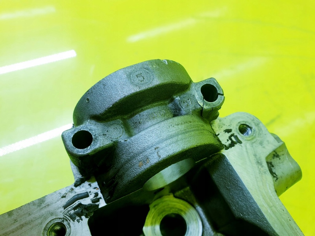 фото №7, Головка двигателя левая jaguar xj xf range rover 2.7 276dt 4r8q6c064ae