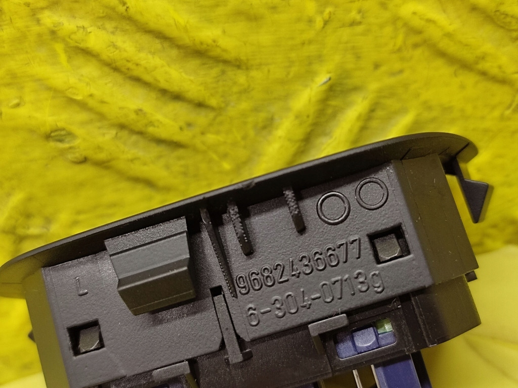 фото №8, Citroen c5 iii переключатель check 9682436677