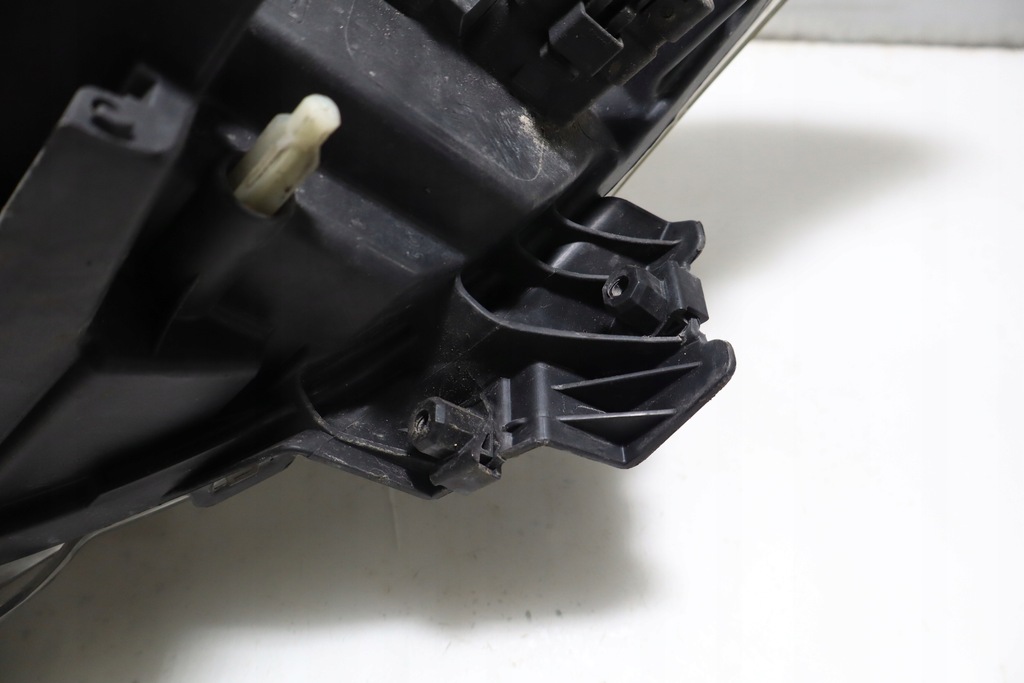 фото №8, Лампа правая передняя renault laguna iii