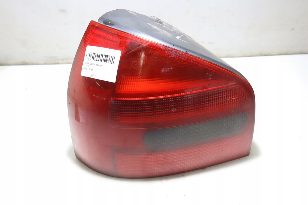 фото №1, Лампа левая задняя audi a3 8l hb