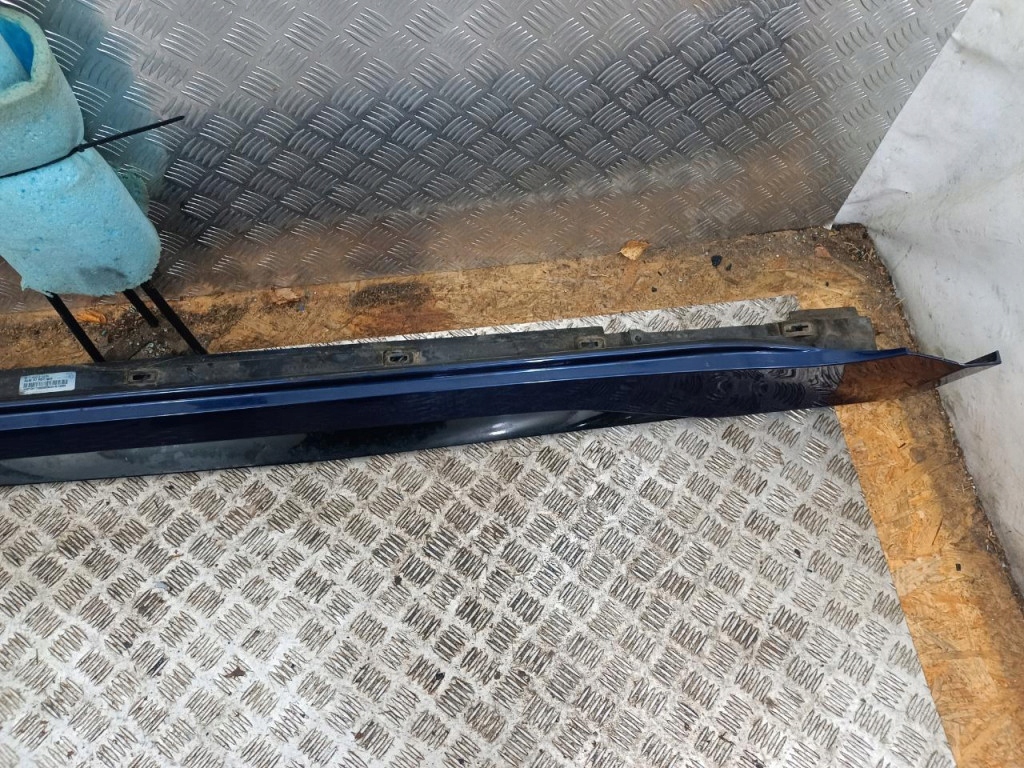 фото №4, Audi rs7 молдинг порог левая порог