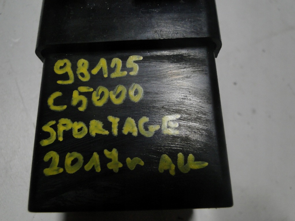 фото №3, Зарядное устройство usb kia sportage iv 98125-c5000 17r