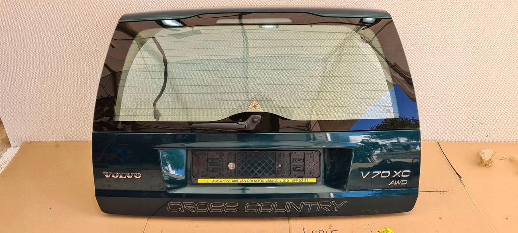 фото №1, Volvo xc70 v70 крышка багажника багажника комплектная