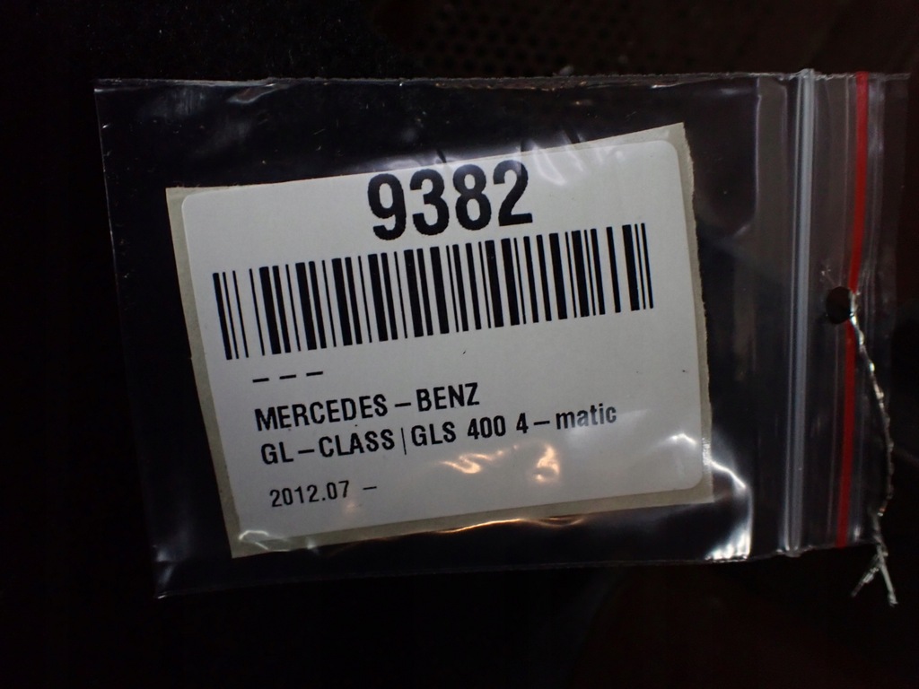 фото №10, Обшивка багажника лівий mercedes gls ii x166 3.0 17r a1666907800 9382