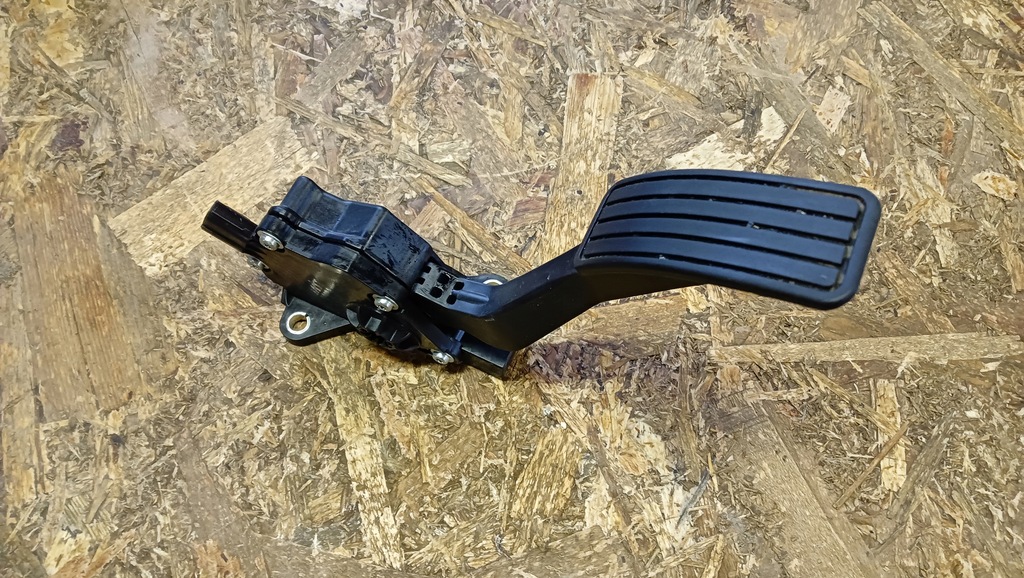 фото №1, Subaru impreza iii потенциометр педаль газа eu 07-