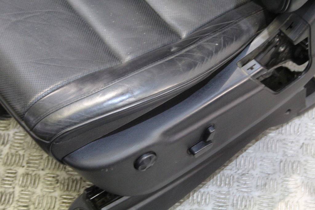 фото №3, Сиденья салон jeep grand cherokee wk2 summit lift