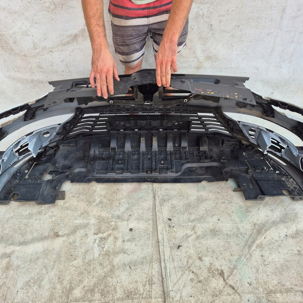 Renault megane iv 4 16-20 бампер перед передній bez отворів Оригінал