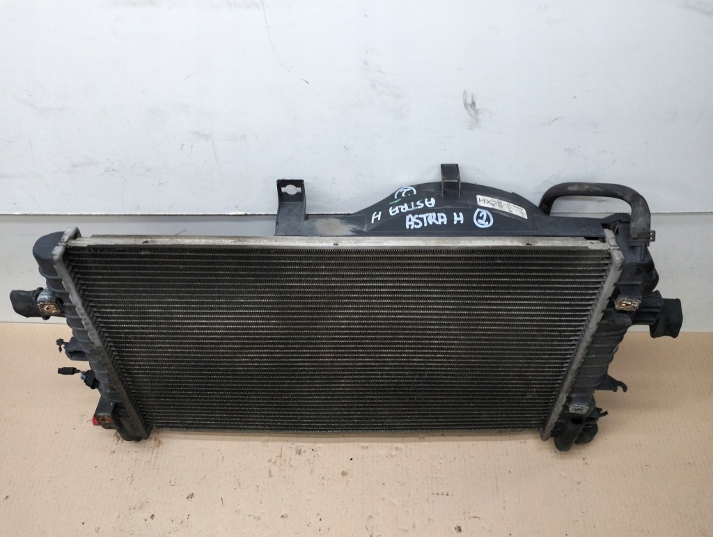 Радиатор воды вентилятор opel astra h 3 zafira b 1.6 бензин Киев