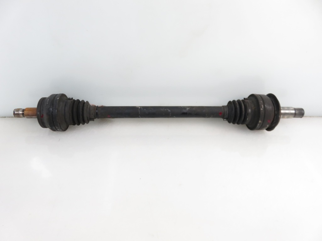 Купить Приводной вал lt m928680