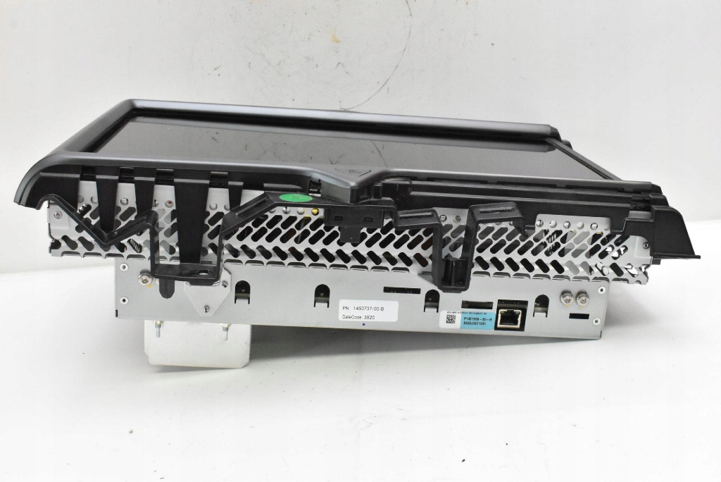 Дисплей центральный 1450737-00-b tesla model s рестайлинг  16-21 Киев