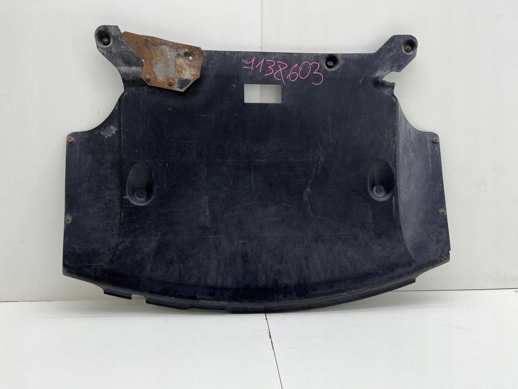 фото №1, Bmw 5 e60 e61 плита захист pod двигун 7138603
