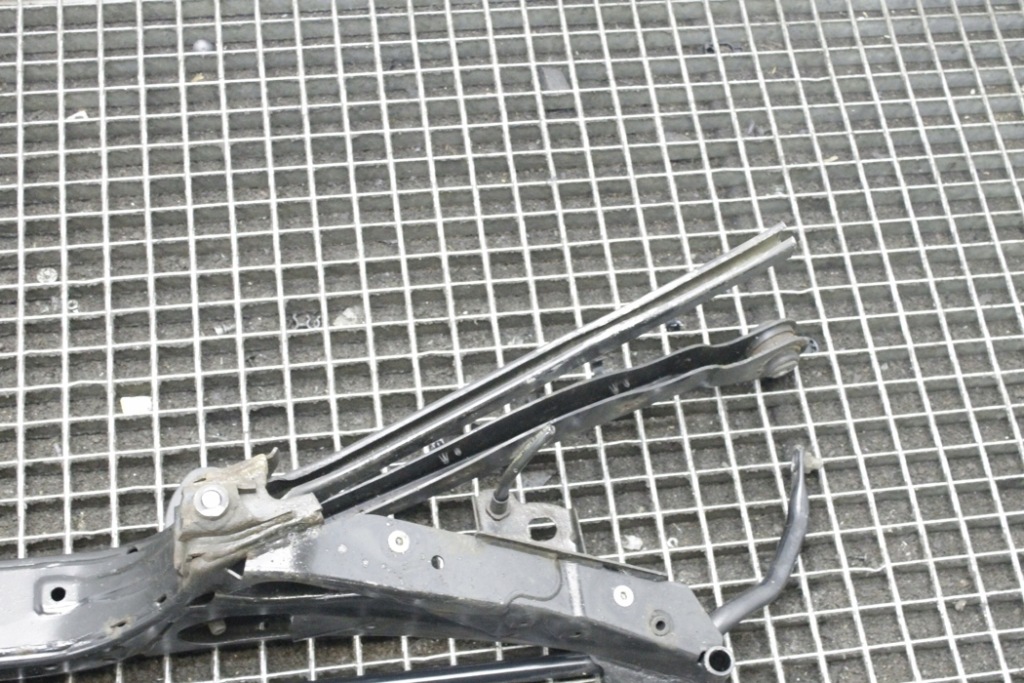 фото №9, Підрамник задні bmw 2 active tourer f45 6851560 1.5l дизель 85kw 2015