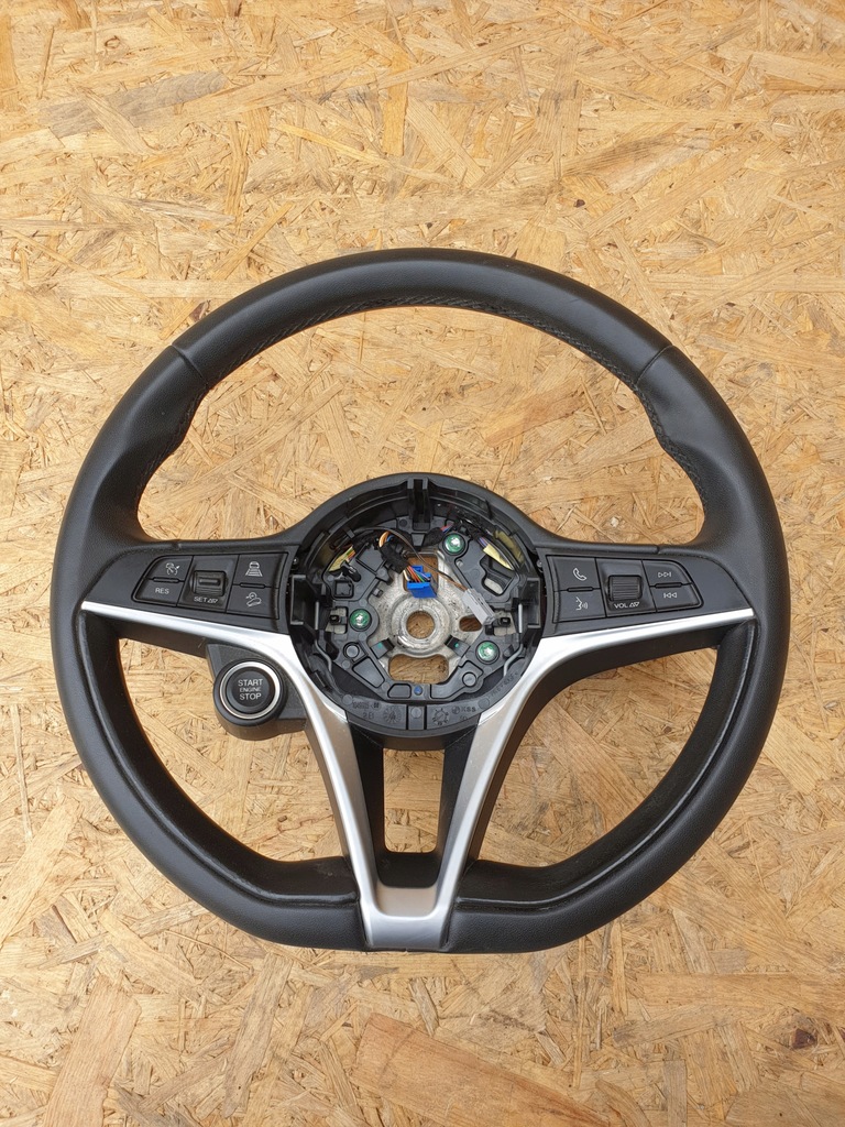 фото №1, Alfa romeo stelvio воздуховод мультифункция