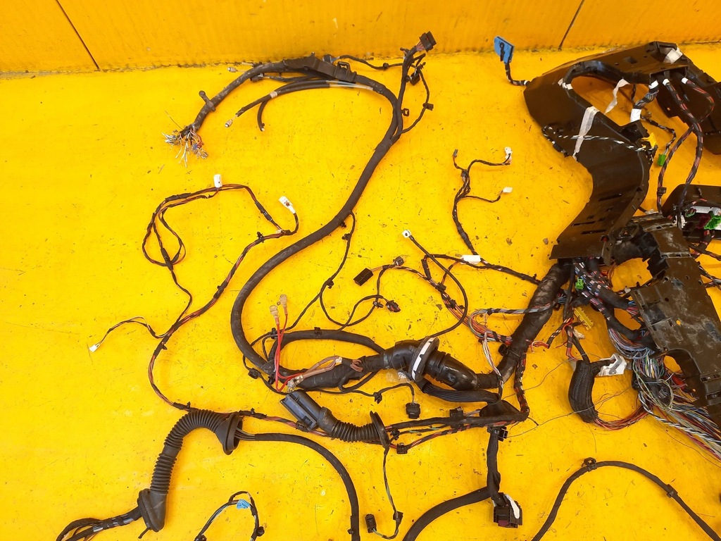 фото №12, Mercedes-benz gle w167 жгут электропроводка салона a1678212500