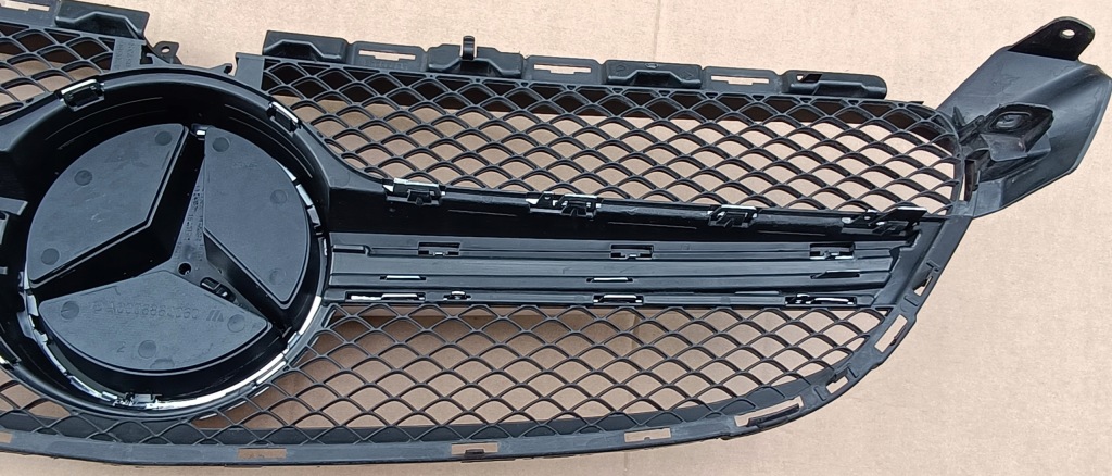 фото №13, Mercedes c-klasa w205 решётка радиатора решётка радиатора c63 amg камера