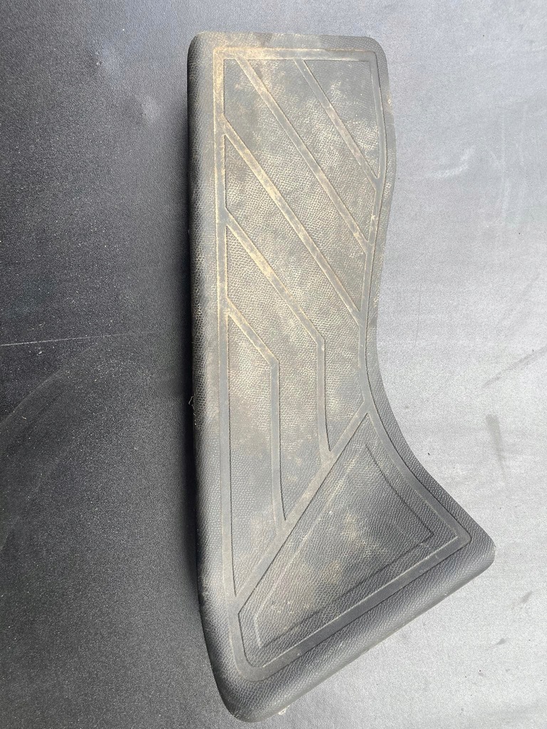 фото №1, Подножка педалей ds7 3008 5008 9811350777