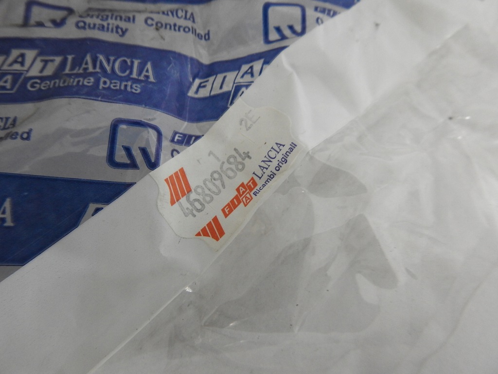 фото №8, Кронштейн кронштейн огнетушителя fiat palio albea 2002---