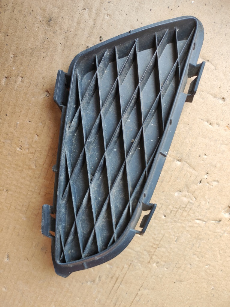 фото №4, Решётка бампера правый перед mazda 6 gj6a50c11