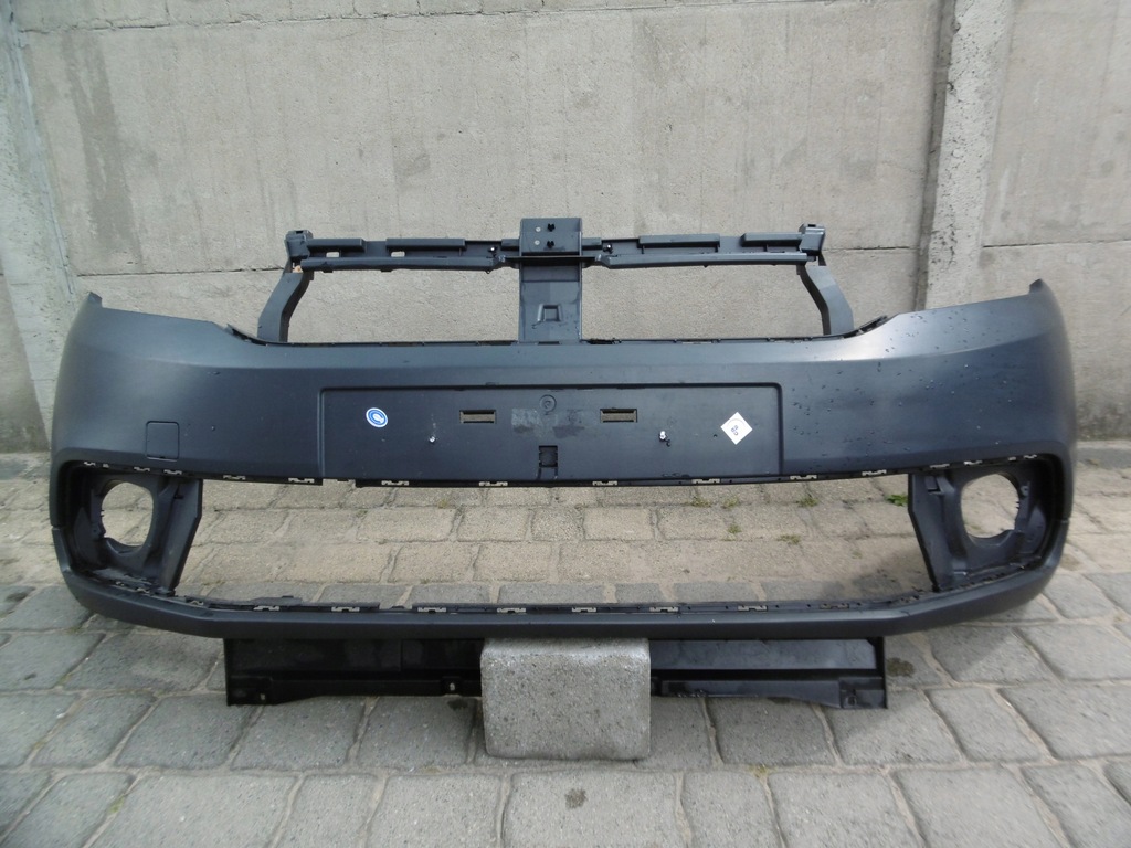 фото №1, Dacia оригинальный номер 8200825158 бампер передний